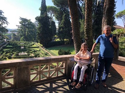 Lucio Brunelli, Director de TV2000, con la joven escritora argentina Veronica Cantero Burroni, que animó la edición 2018